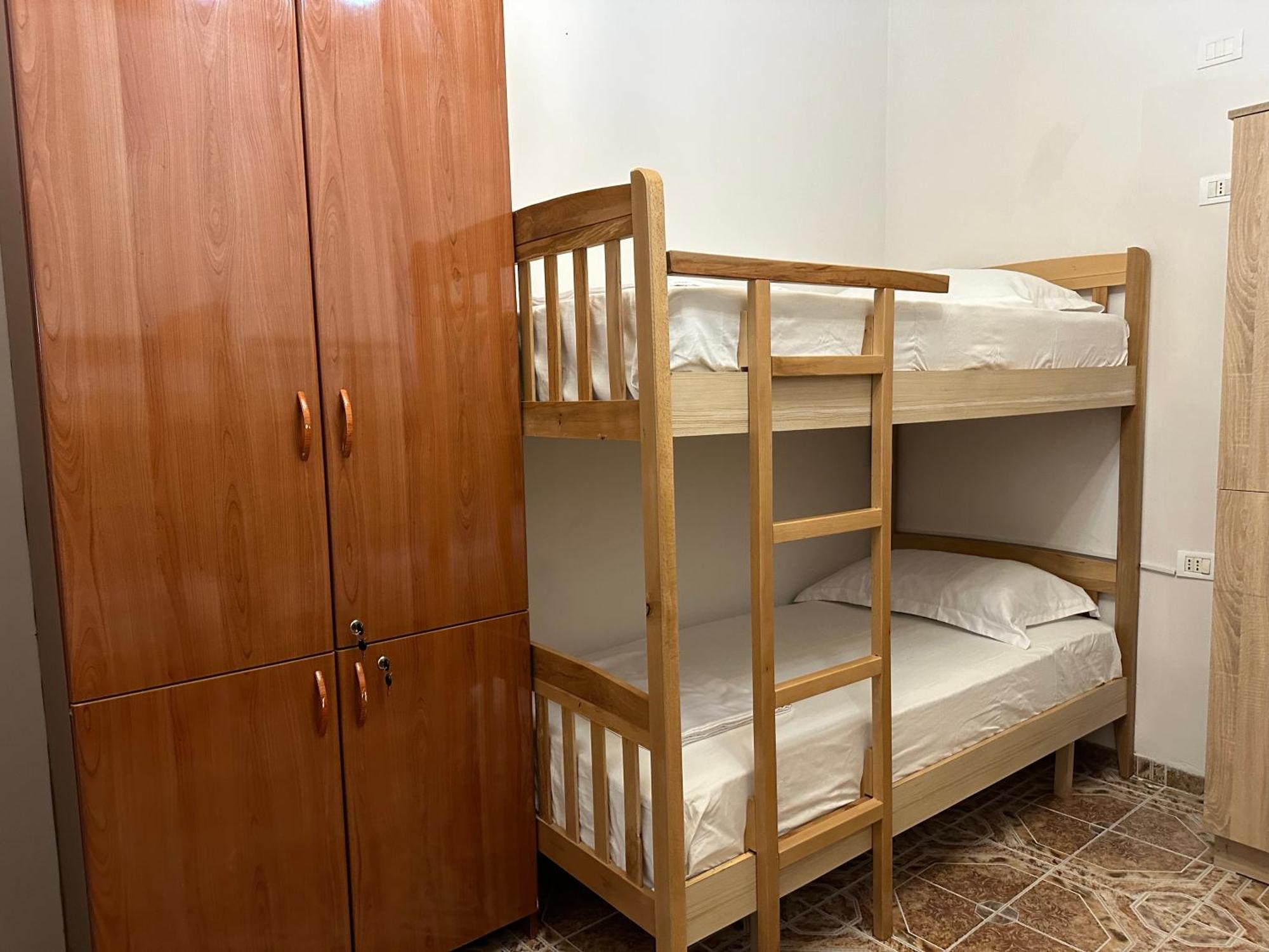 Tirana Lemon Breeze Hostel Luaran gambar