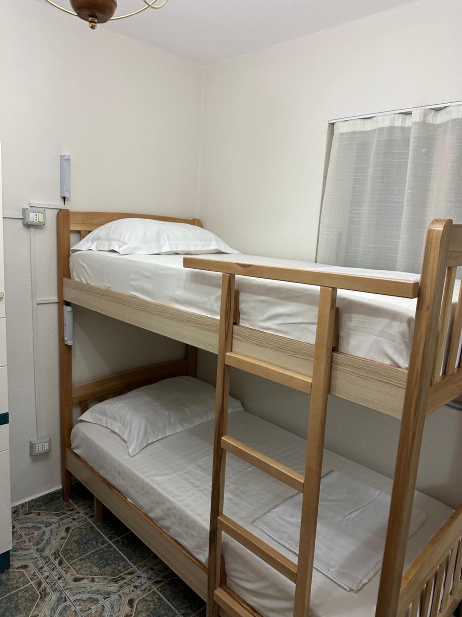 Tirana Lemon Breeze Hostel Luaran gambar
