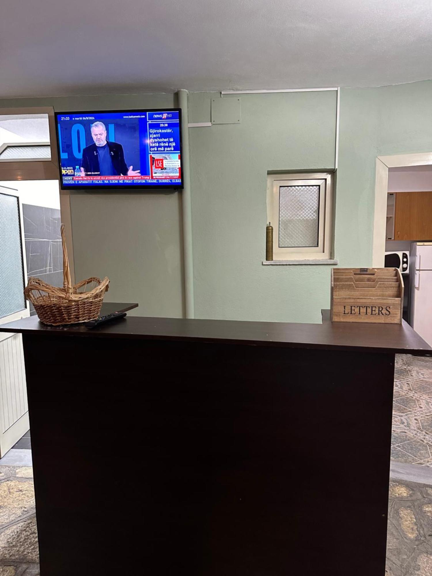 Tirana Lemon Breeze Hostel Luaran gambar