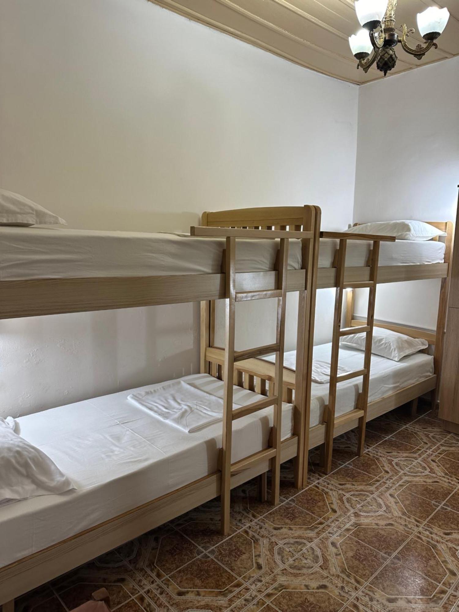 Tirana Lemon Breeze Hostel Luaran gambar