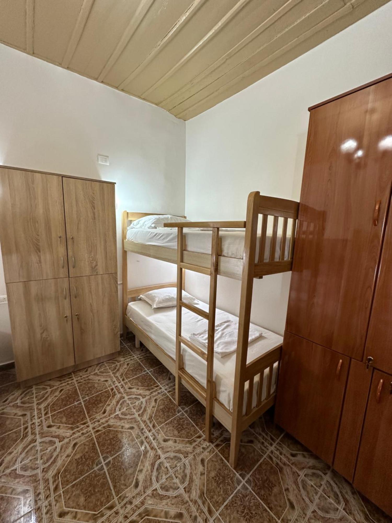 Tirana Lemon Breeze Hostel Luaran gambar