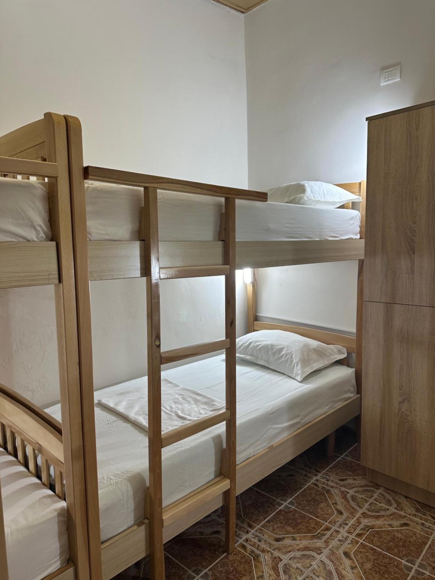 Tirana Lemon Breeze Hostel Luaran gambar