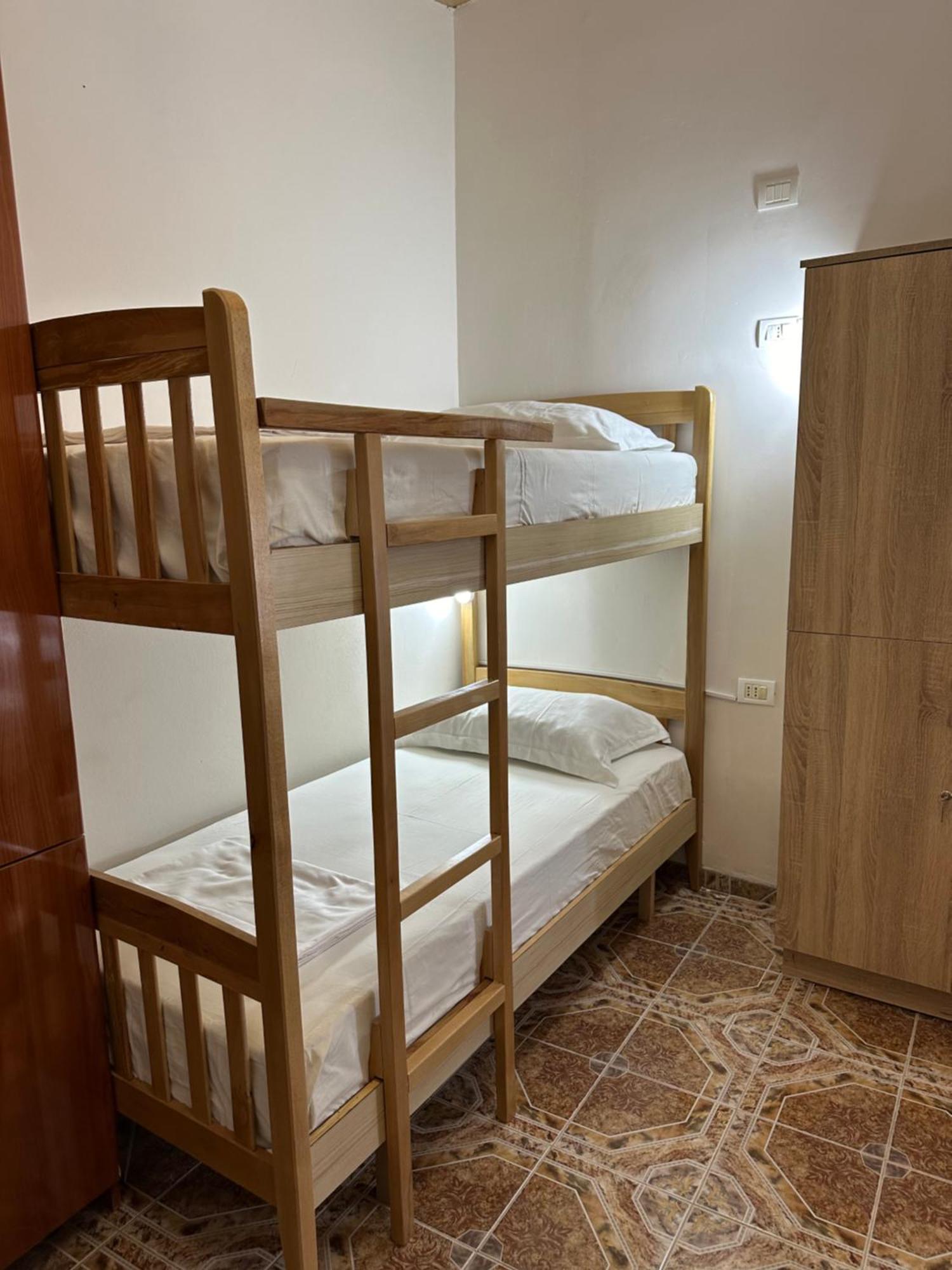 Tirana Lemon Breeze Hostel Luaran gambar