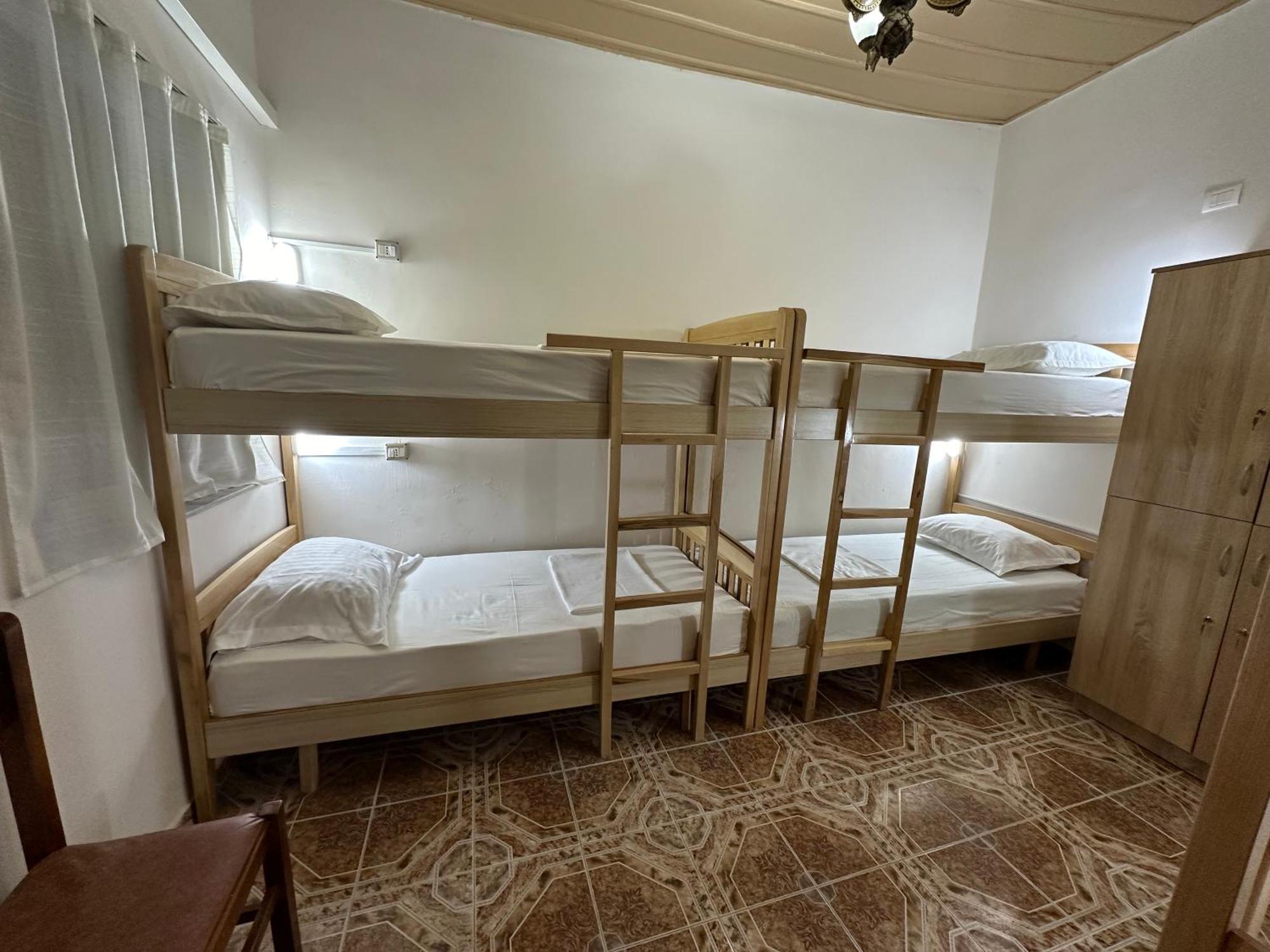 Tirana Lemon Breeze Hostel Luaran gambar